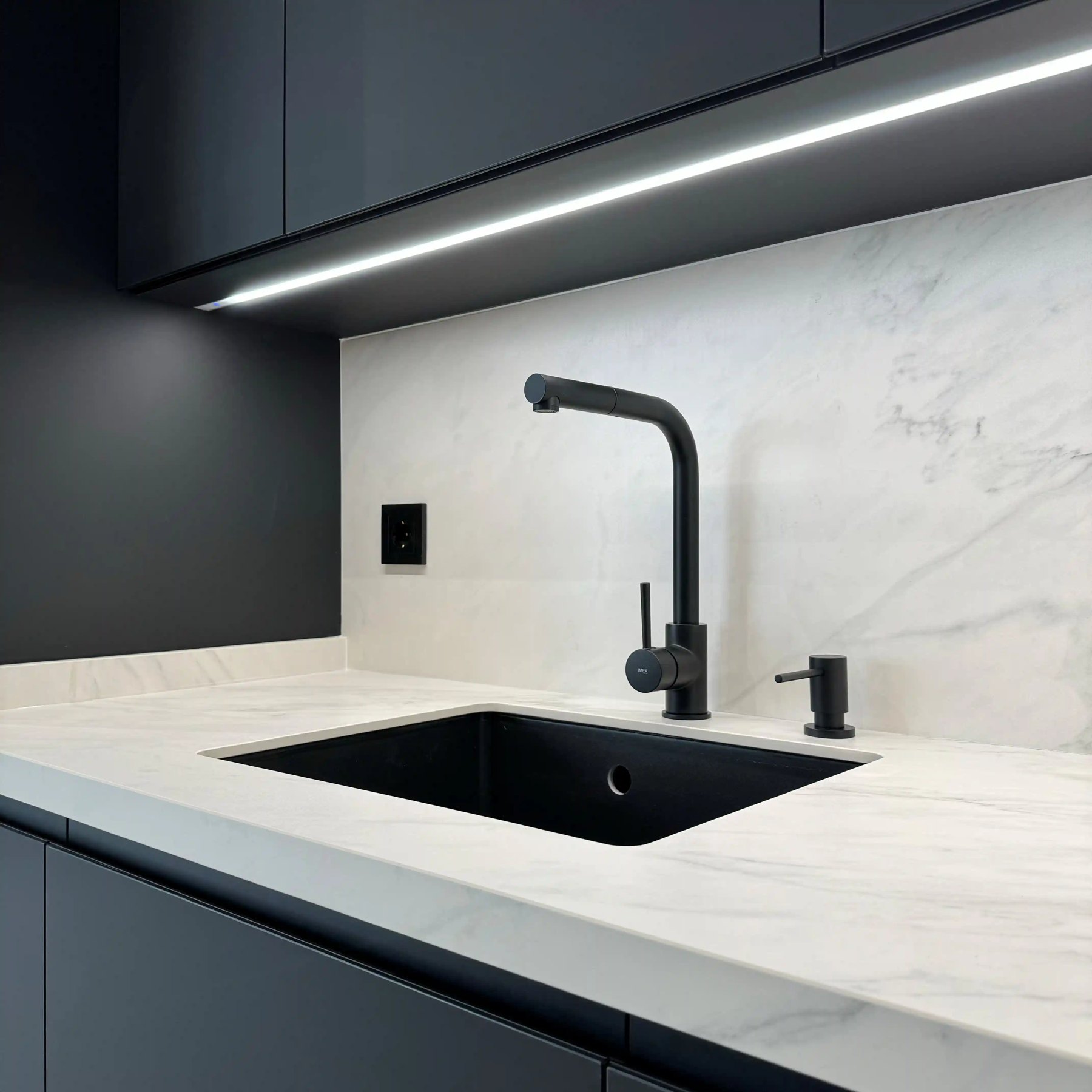 Ascale Grassi White — ภาพจากผู้ผลิต 4
