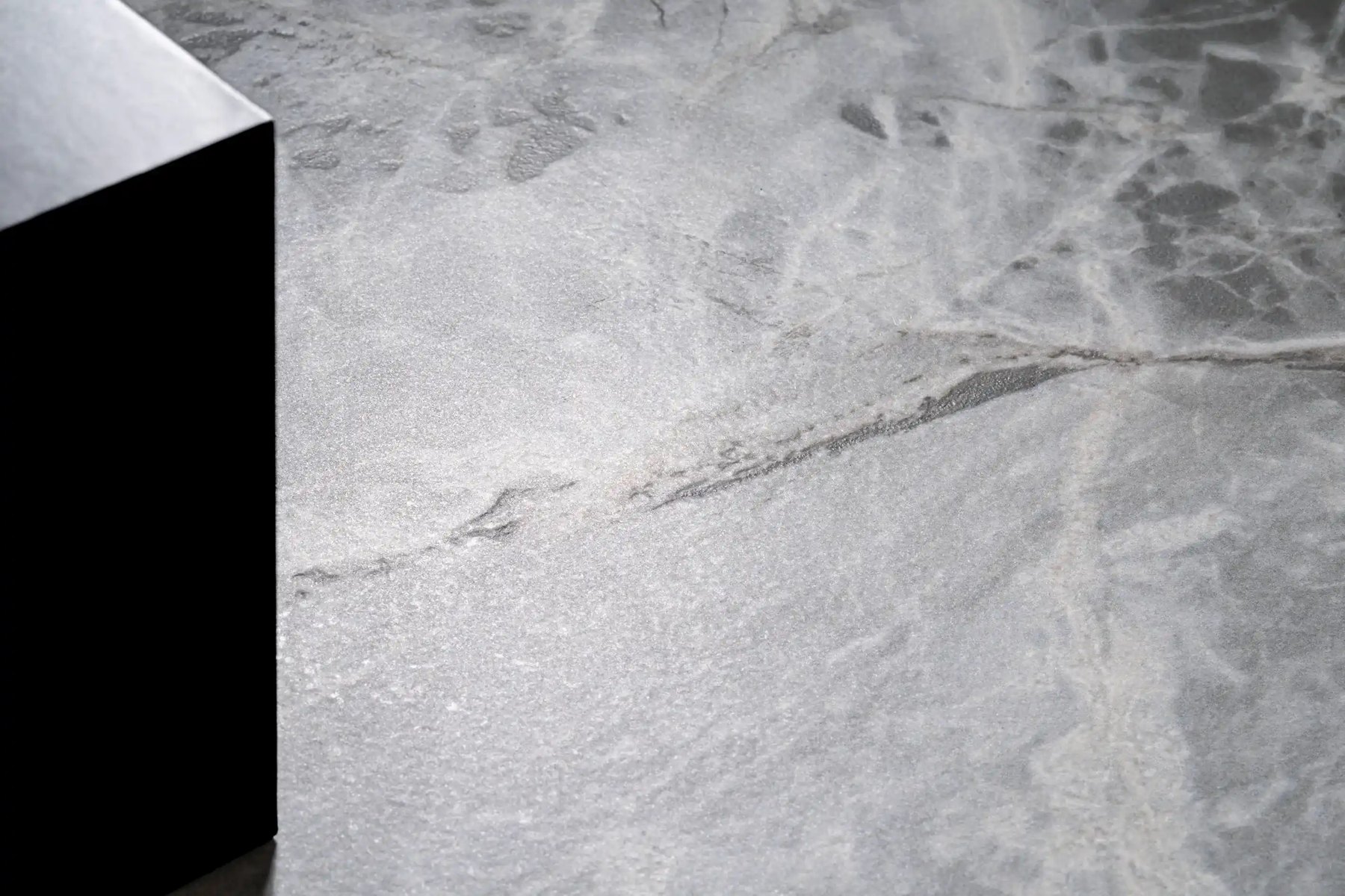 Ascale Mystic Silver — ภาพจากผู้ผลิต 4