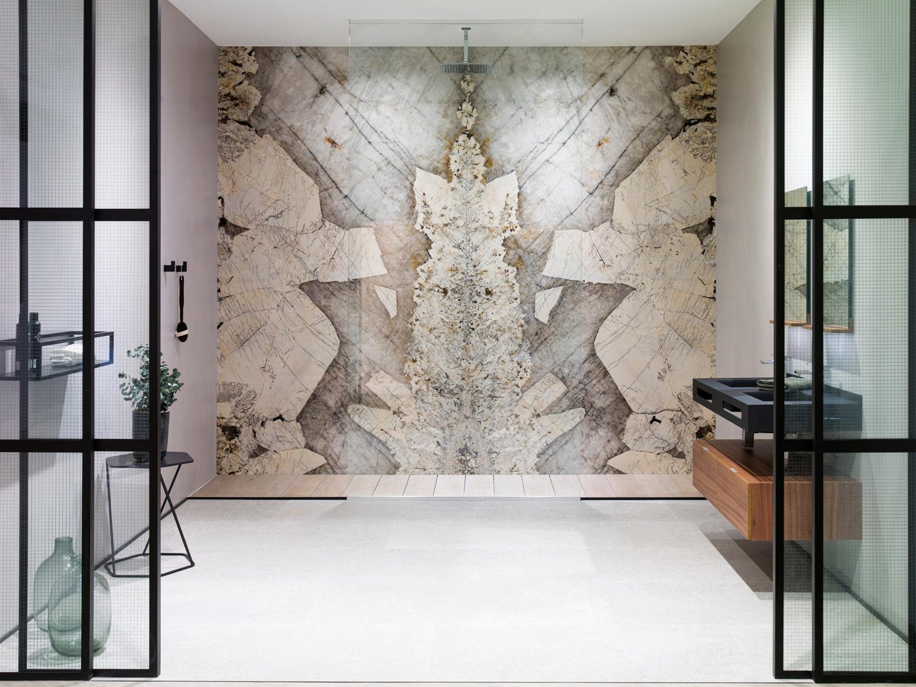 Altissima Pangea — ภาพการใช้งาน 4